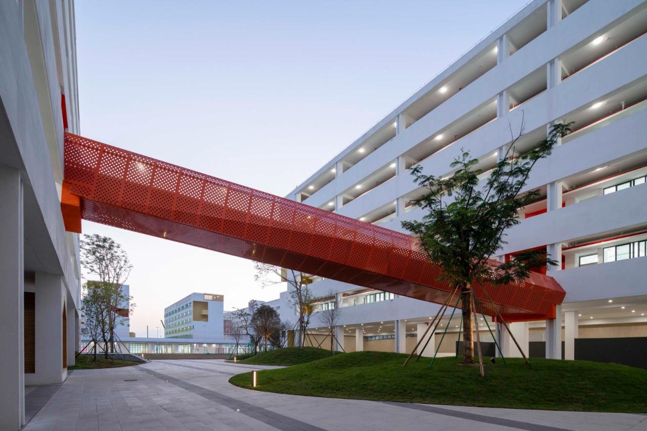 BIM建筑|南海桂城金桂高中 / 竖梁社