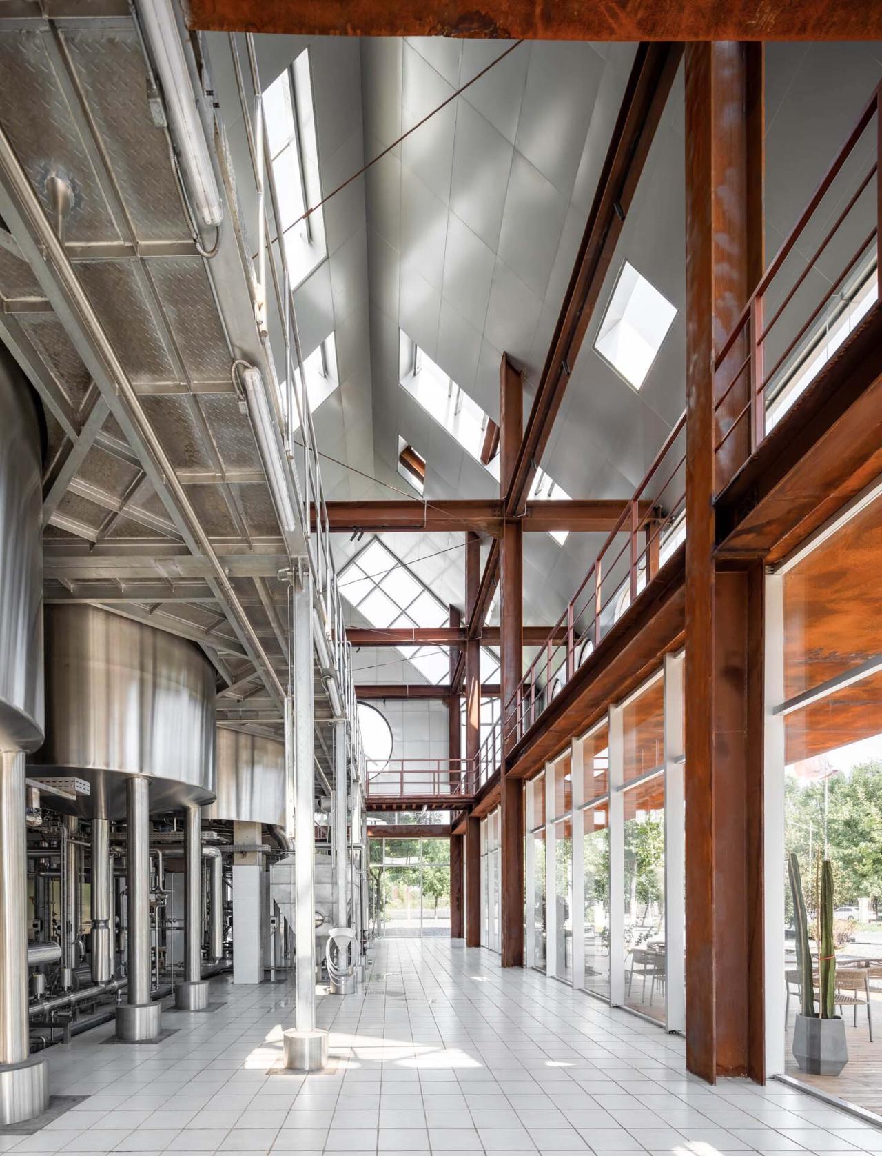 BIM建筑|URBREW精酿糖化车间 / 呐么lab