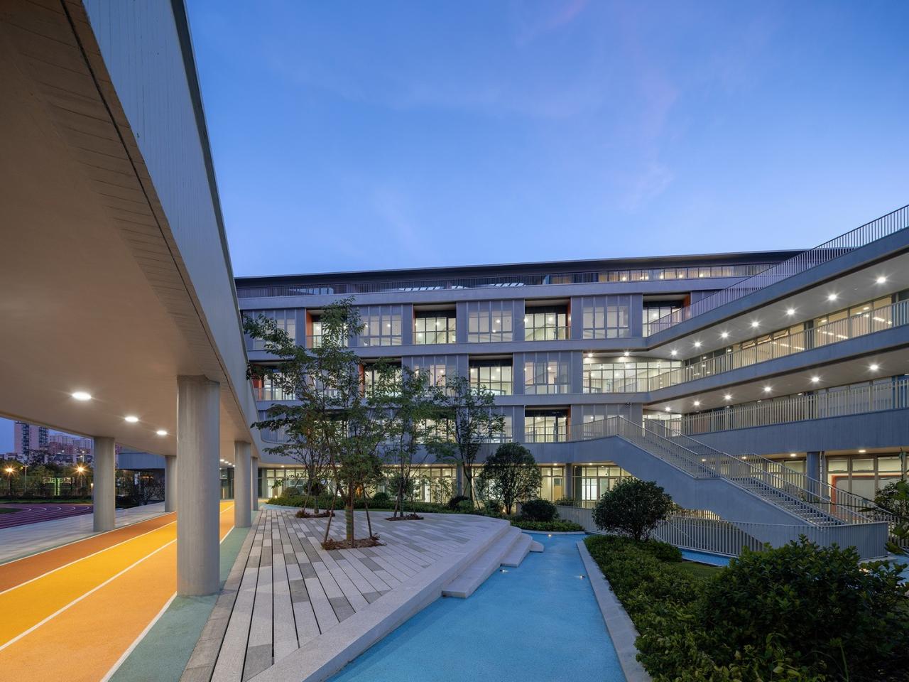 BIM建筑|对话童心，天性乐园：杭州江南实验学校教育集团江晖小学 / 浙江大学建筑设计研究院