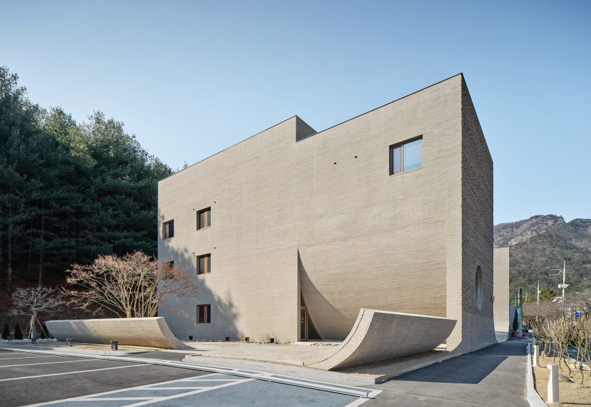 BIM建筑|无名建筑工作室设计“人造山谷”