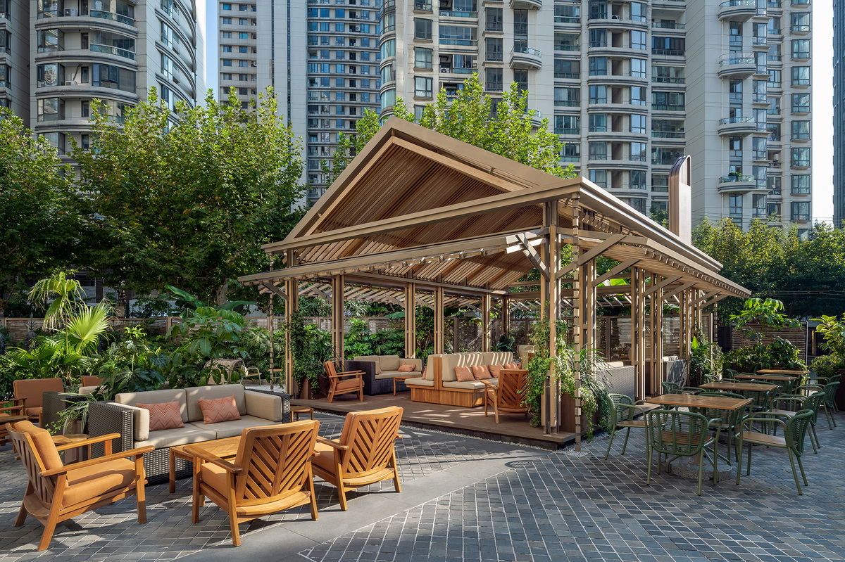 BIM建筑|双亭园：上海素凯泰酒店户外空间改造 / LUKSTUDIO芝作室