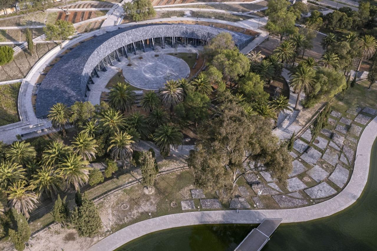 BIM建筑|覆盖在大地上，查普尔特佩克环境文化中心 / ERREqERRE Arquitectura y Urbanismo + Taller ID