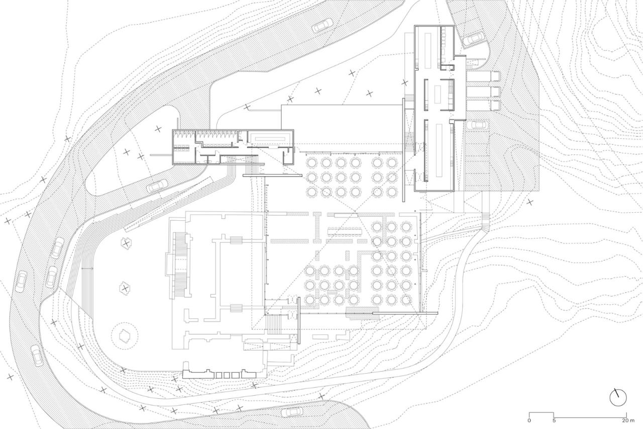 BIM建筑|城墙之中的活动中心 / Triangular