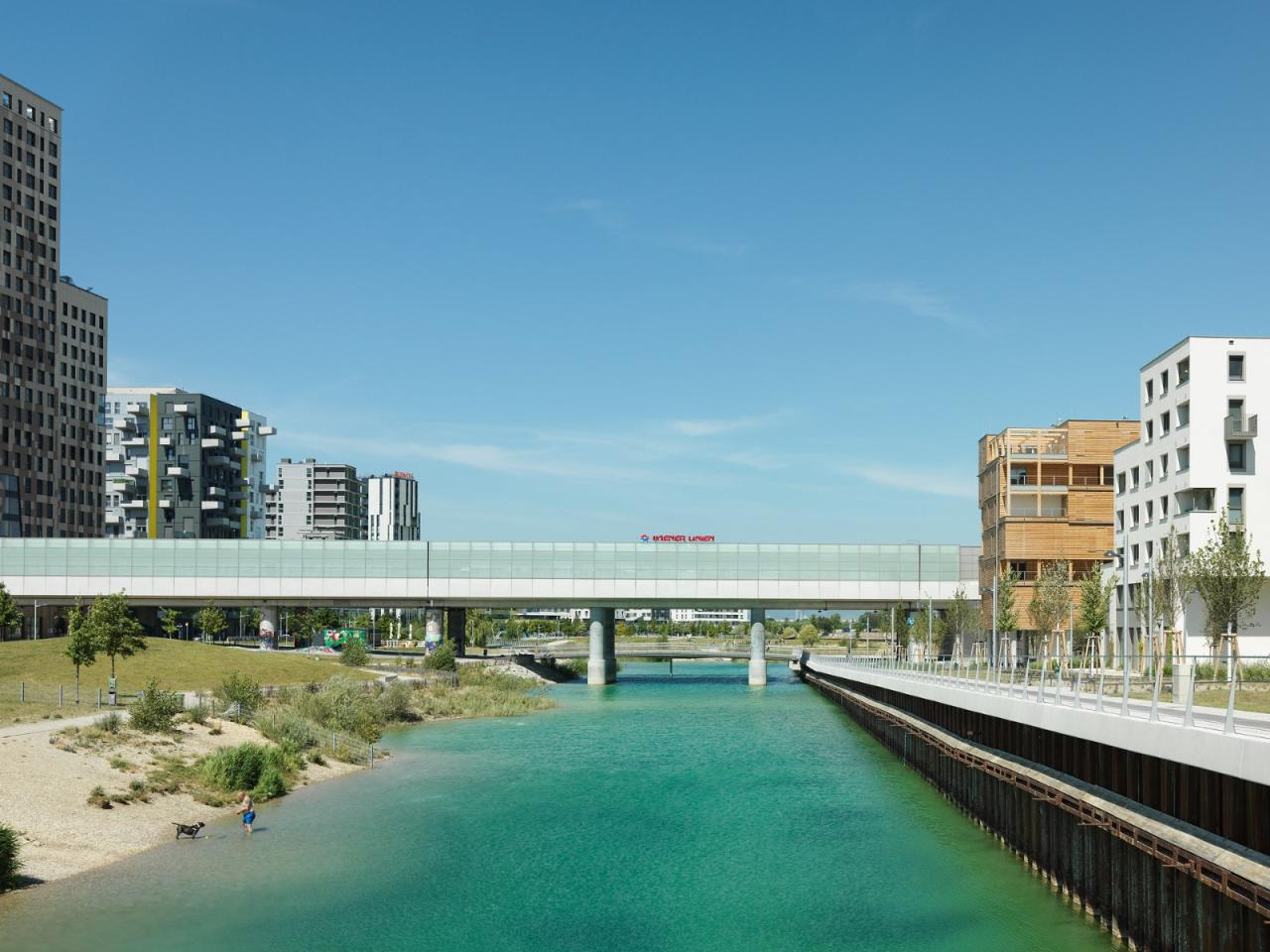 BIM建筑|滨湖论坛公寓 / heri&salli