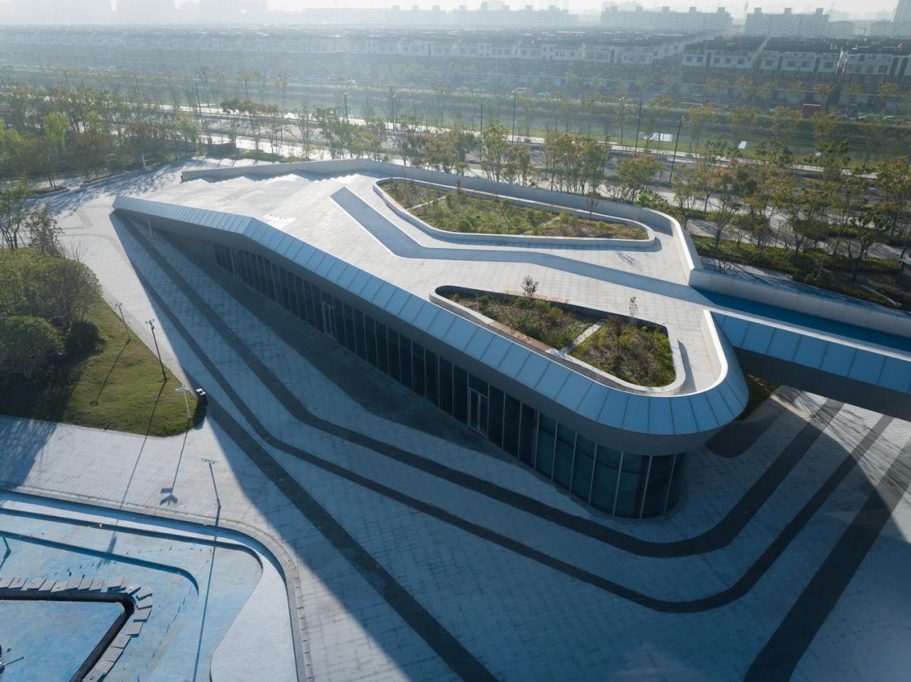 BIM建筑|体育运动催化城市生活：桐乡市全民健身中心暨李宁体育园 / PTD柏涛设计