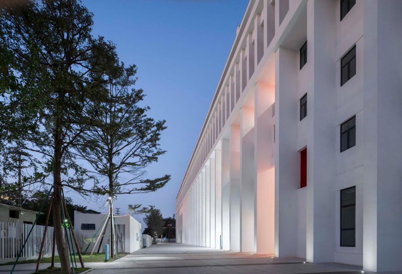 BIM建筑|南海桂城金桂高中 / 竖梁社