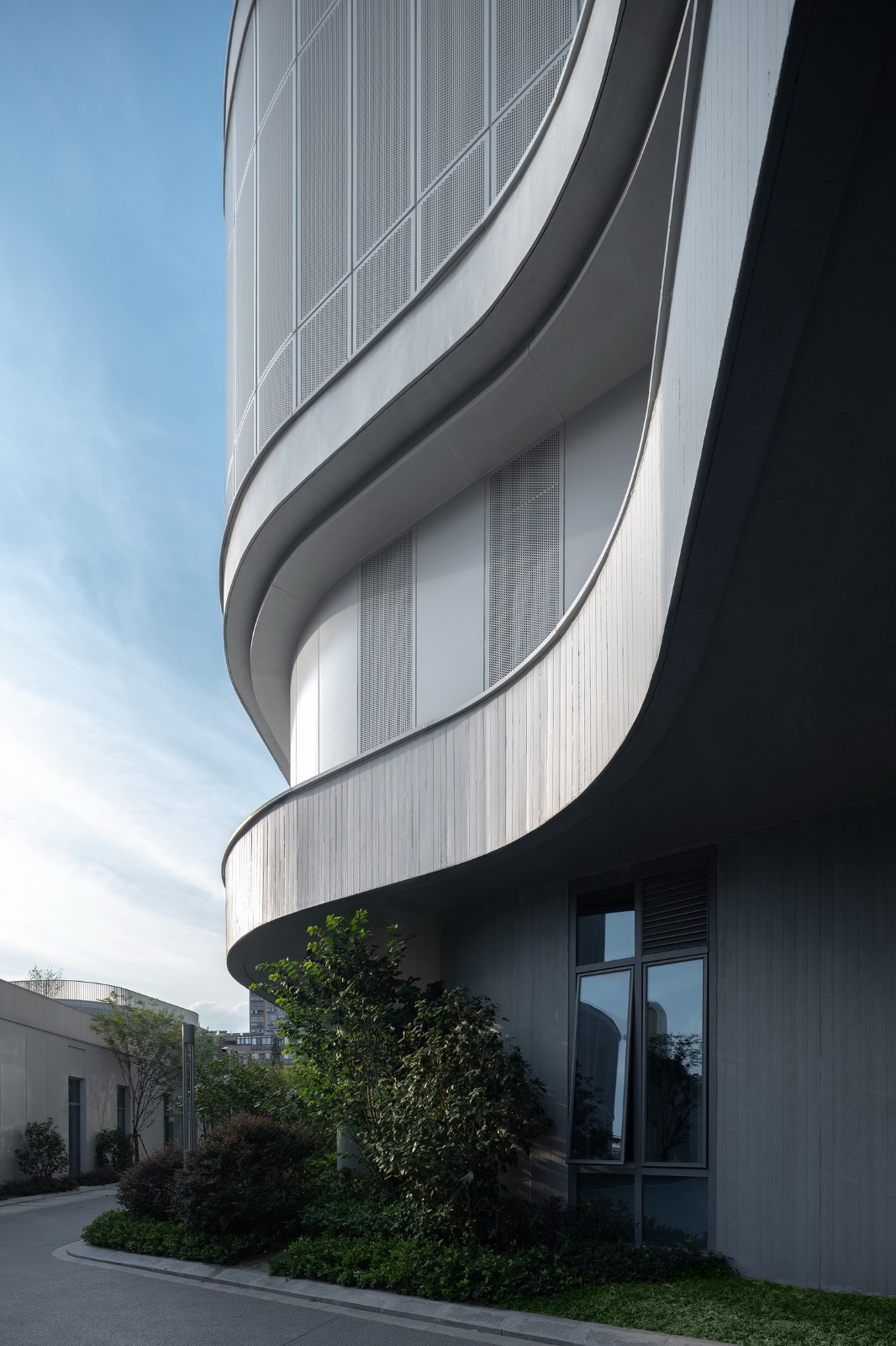 BIM建筑|对话童心，天性乐园：杭州江南实验学校教育集团江晖小学 / 浙江大学建筑设计研究院