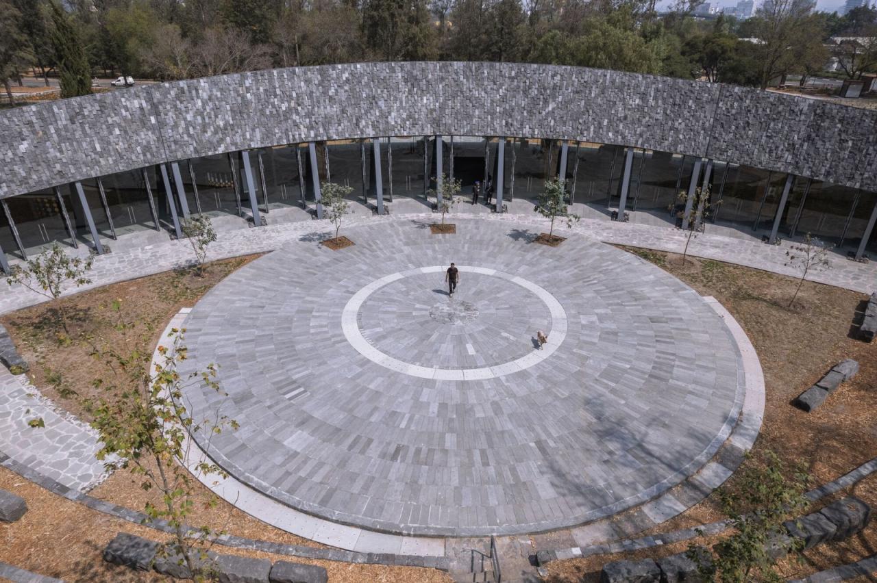 BIM建筑|覆盖在大地上，查普尔特佩克环境文化中心 / ERREqERRE Arquitectura y Urbanismo + Taller ID