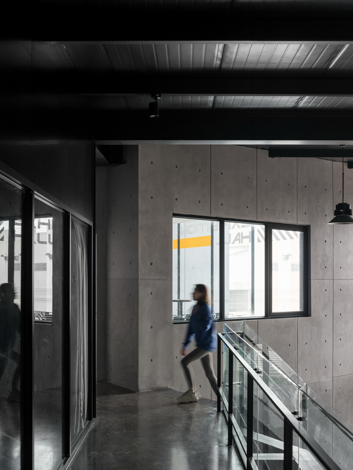 BIM建筑|机器与隐喻的诗学：顺德EW机车展厅 / SN-A超然建筑