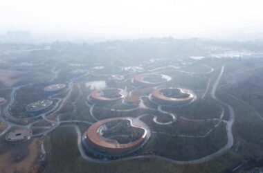 BIM建筑|成都熊猫新舍: 溪谷林壑间的自然栖居 / EID Arch姜平工作室-BIM建筑网