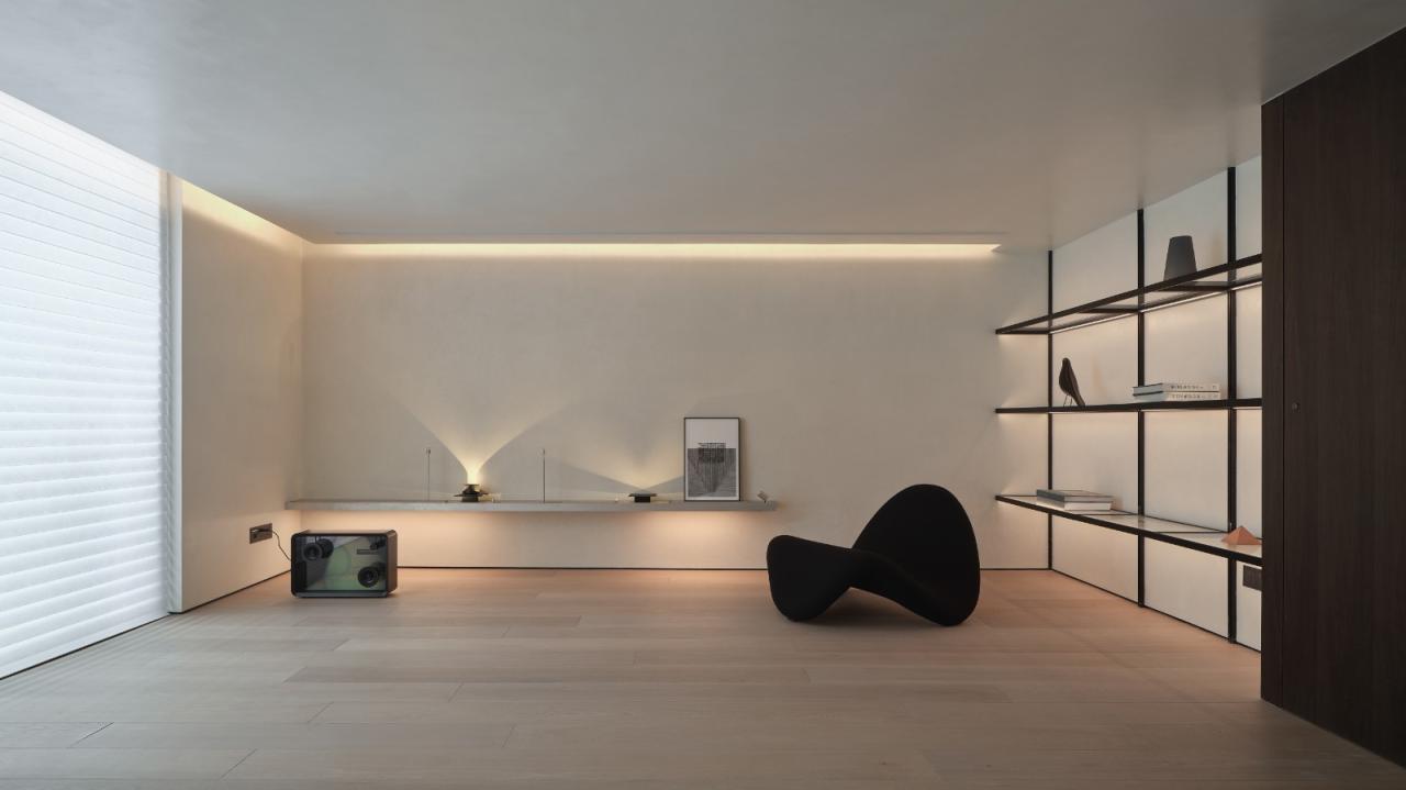 BIM建筑|梧桐树下的420平米复式公寓 :为年轻家庭巧妙创建”视线连通”挑高空间 / 八荒设计