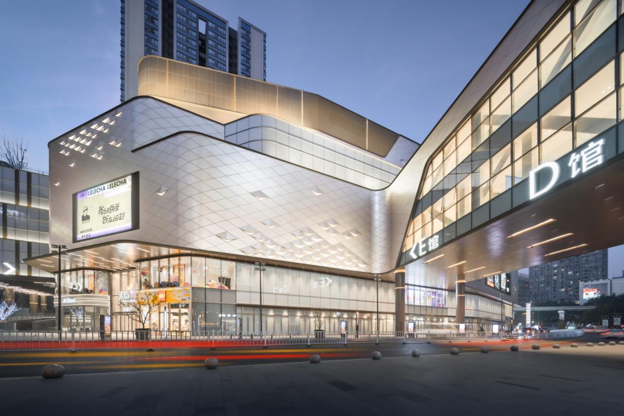 BIM建筑|十年筑造，一座天街一座城：重庆龙湖时代天街E馆 / 成执设计