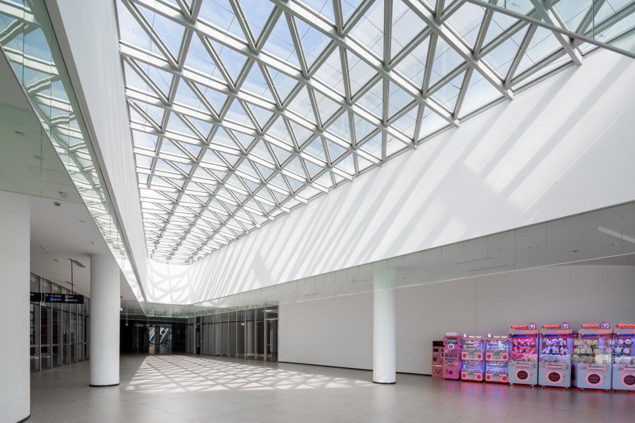 BIM建筑|体育运动催化城市生活：桐乡市全民健身中心暨李宁体育园 / PTD柏涛设计