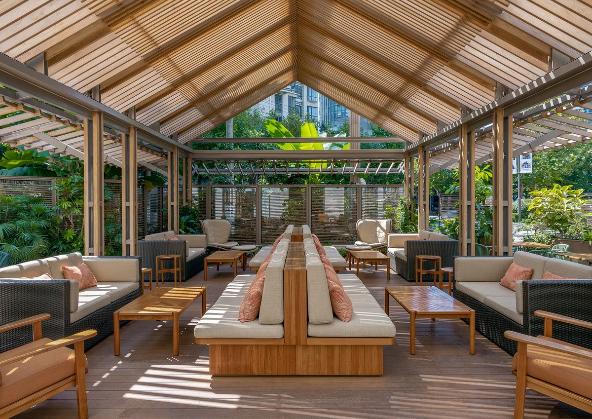 BIM建筑|双亭园：上海素凯泰酒店户外空间改造 / LUKSTUDIO芝作室