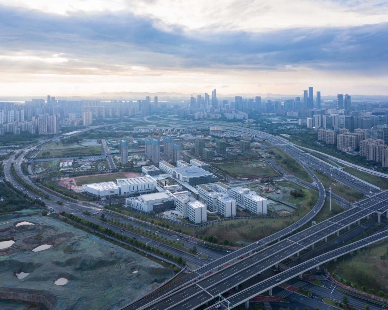 BIM建筑|南京中华中学雨花校区 / 东南大学建筑设计研究院