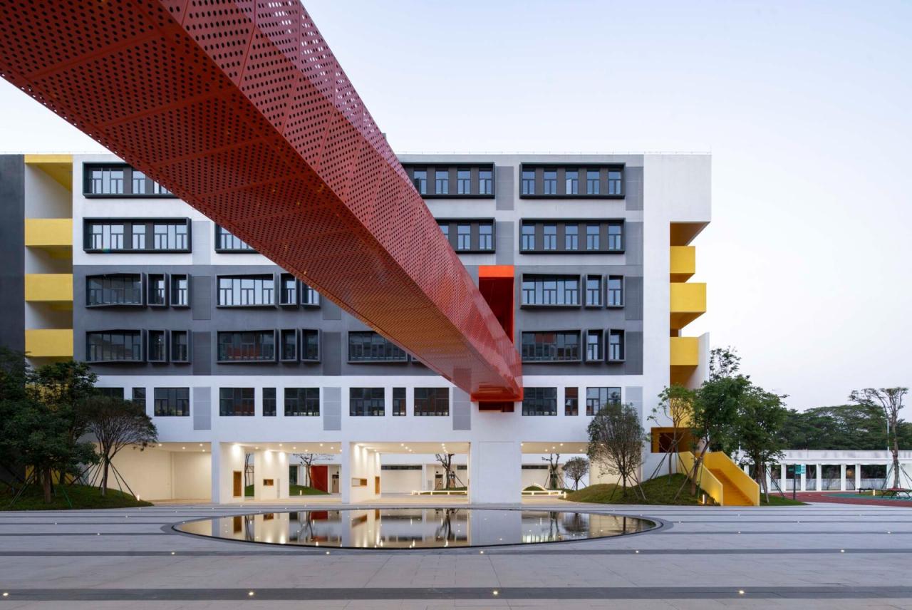 BIM建筑|南海桂城金桂高中 / 竖梁社