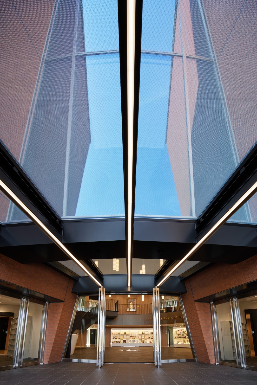 BIM建筑|爱光学园 / 大成建设