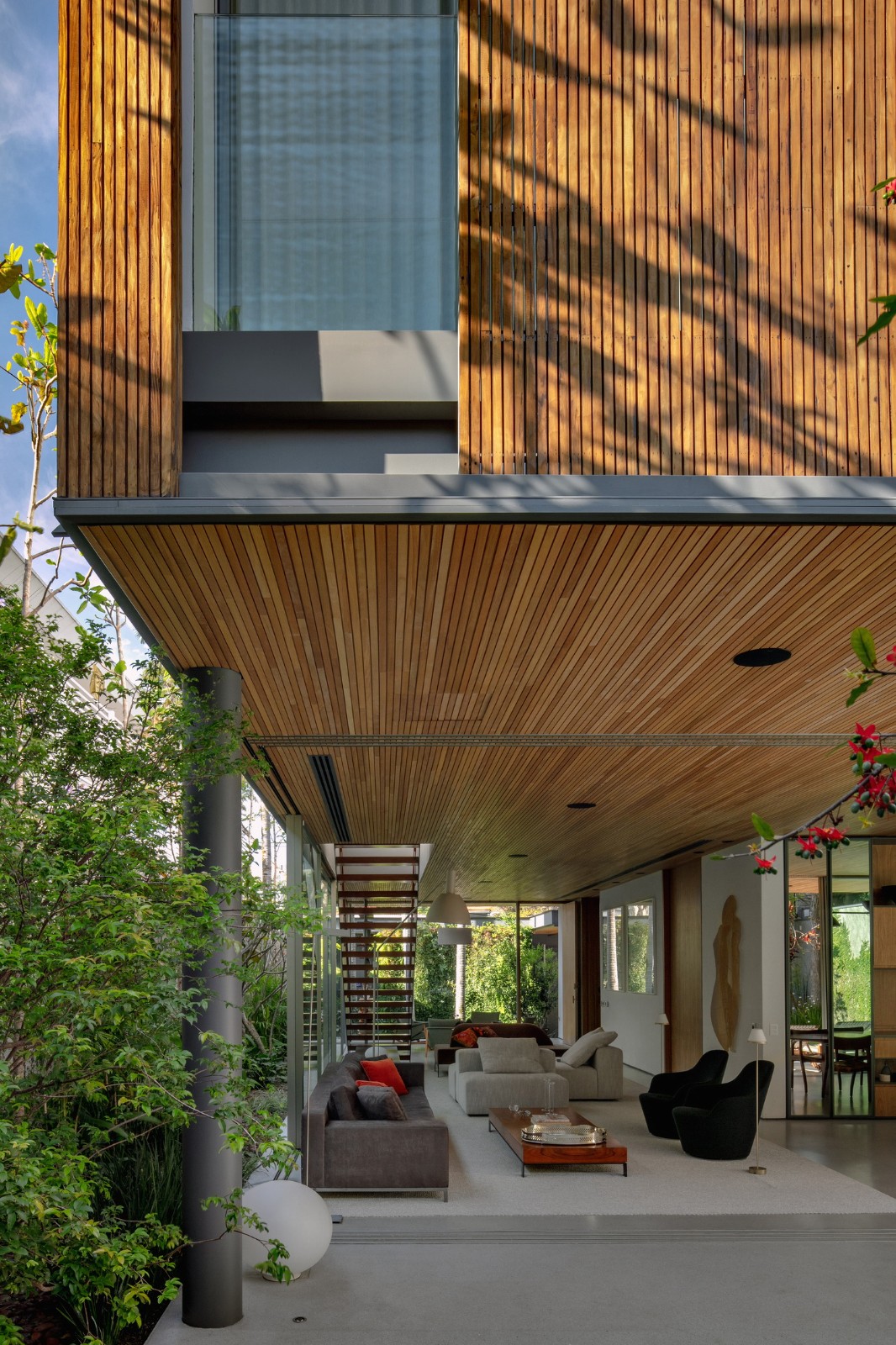 BIM建筑|桁架住宅 / Terra Capobianco + Galeria Arquitetos