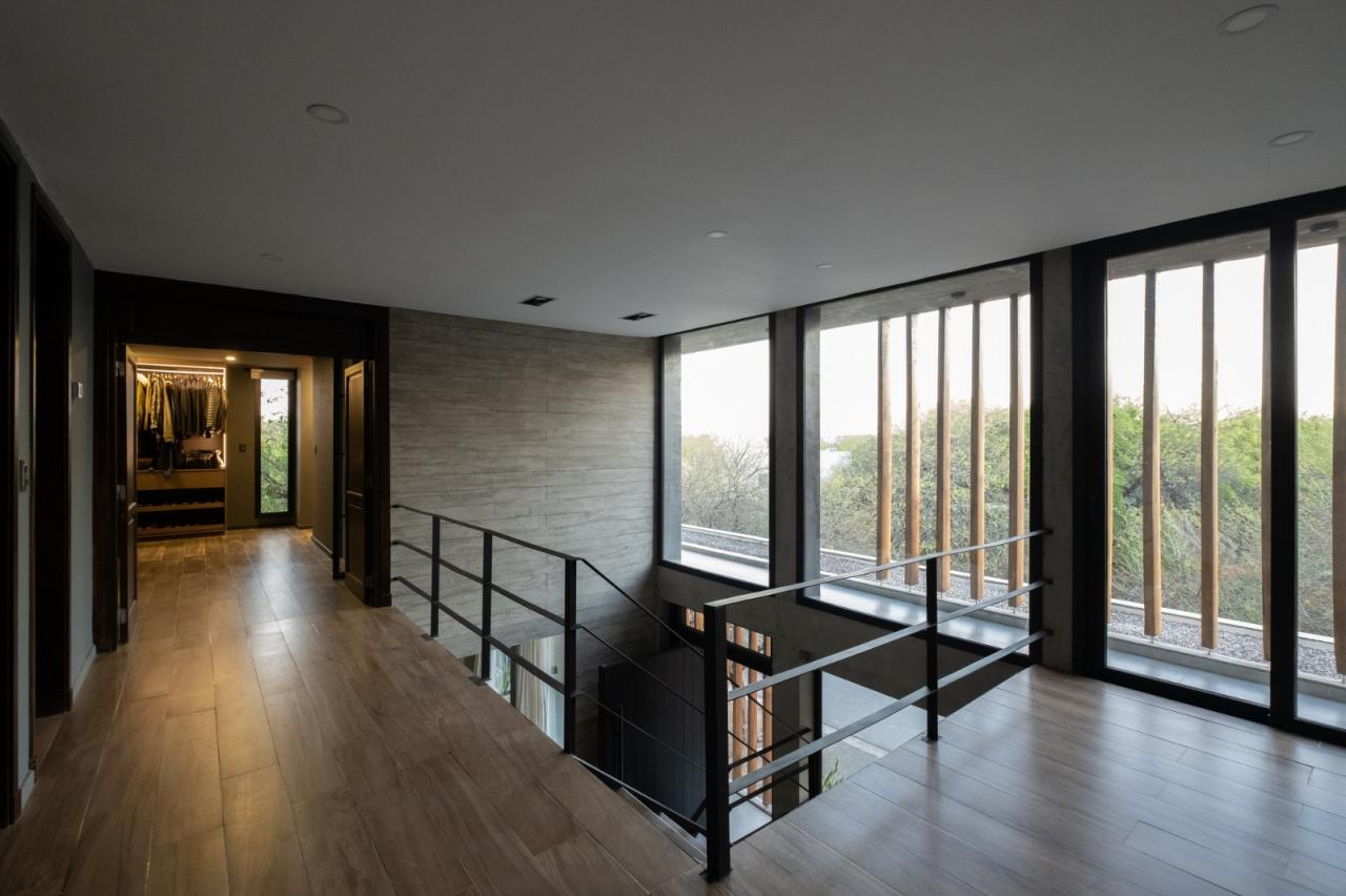 BIM建筑|竞技场中的房子 / Pablo Senmartin