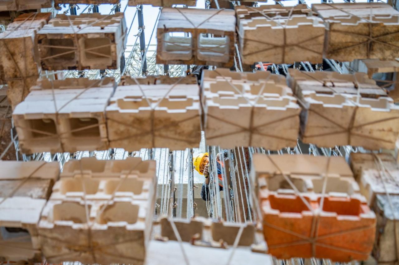 BIM建筑|反方向的构筑：蘑菇砖金字塔 / 陆轶辰 , Link-Arc建筑事务所