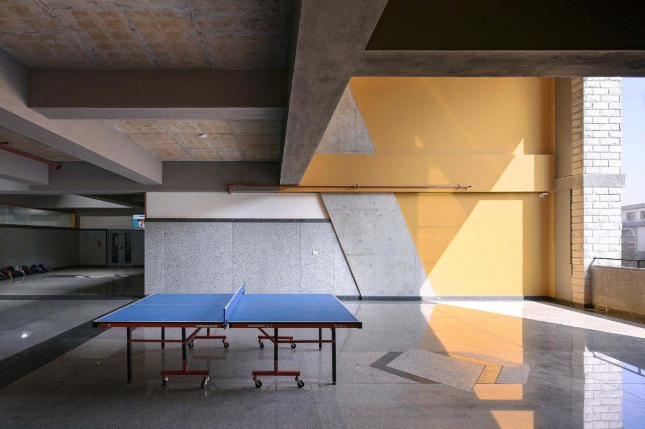 BIM建筑|班加罗尔圣约瑟夫法学院 / BetweenSpaces