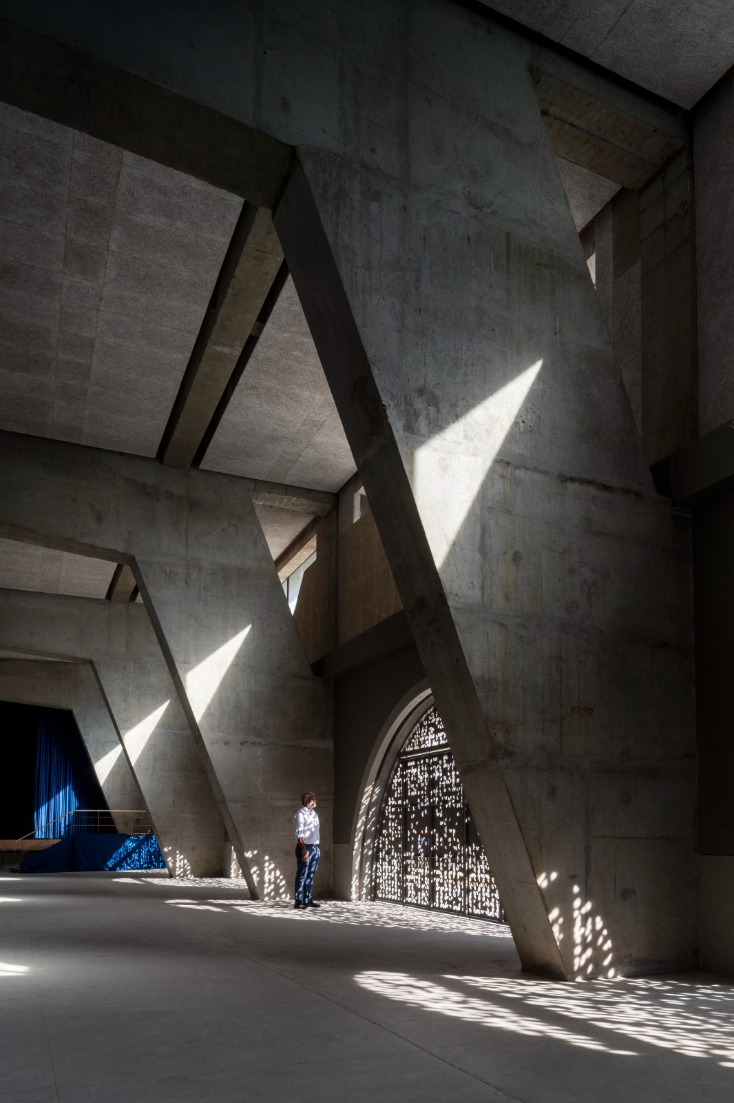 BIM建筑|班加罗尔圣约瑟夫法学院 / BetweenSpaces