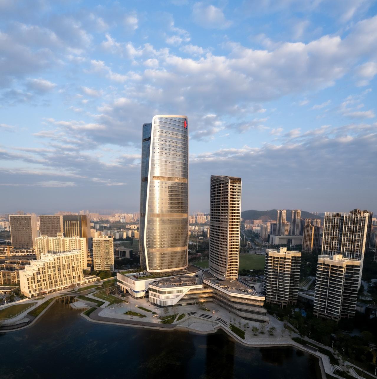 BIM建筑|金湾华发国际商务中心 / 10 Design