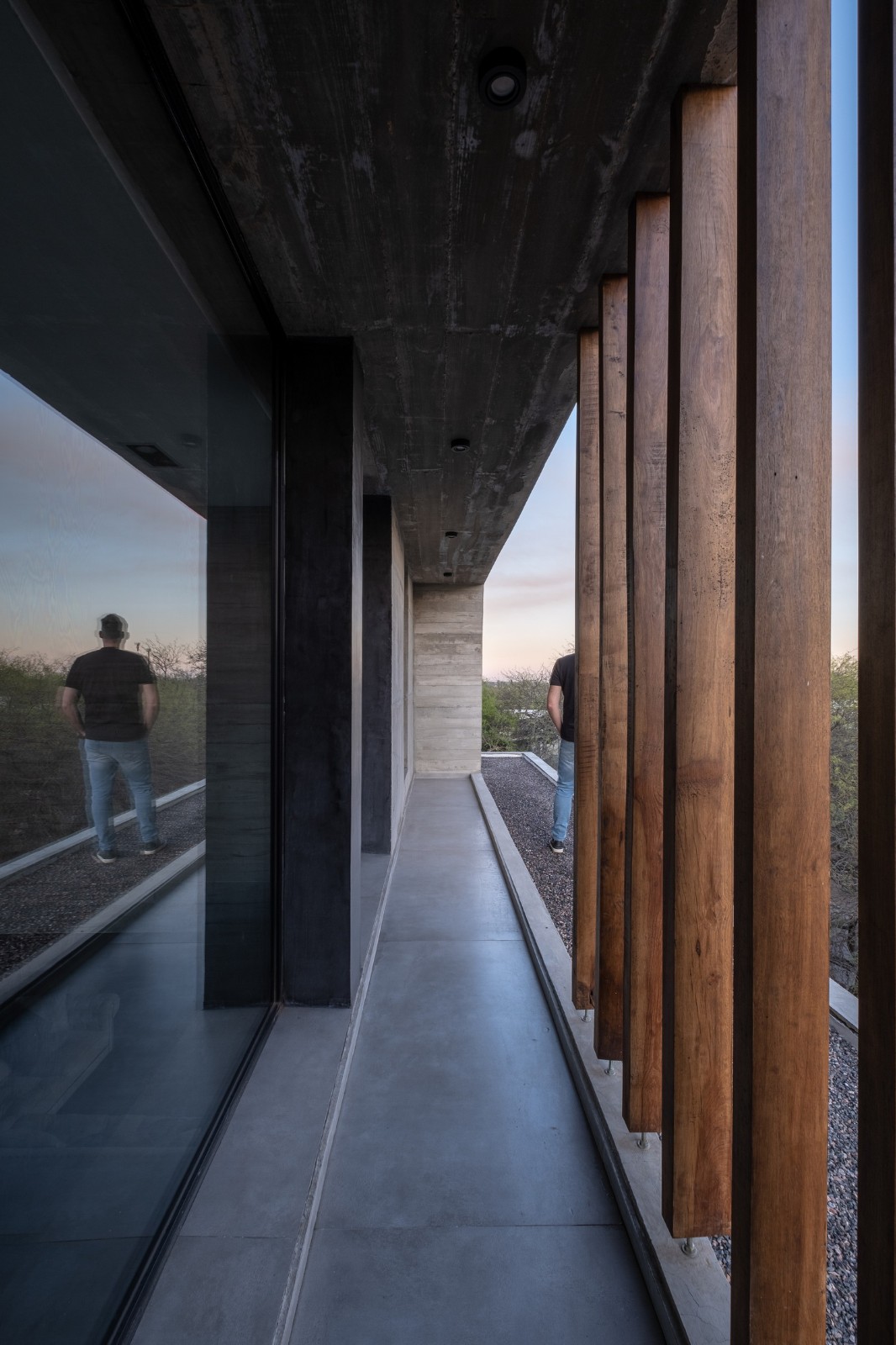 BIM建筑|竞技场中的房子 / Pablo Senmartin