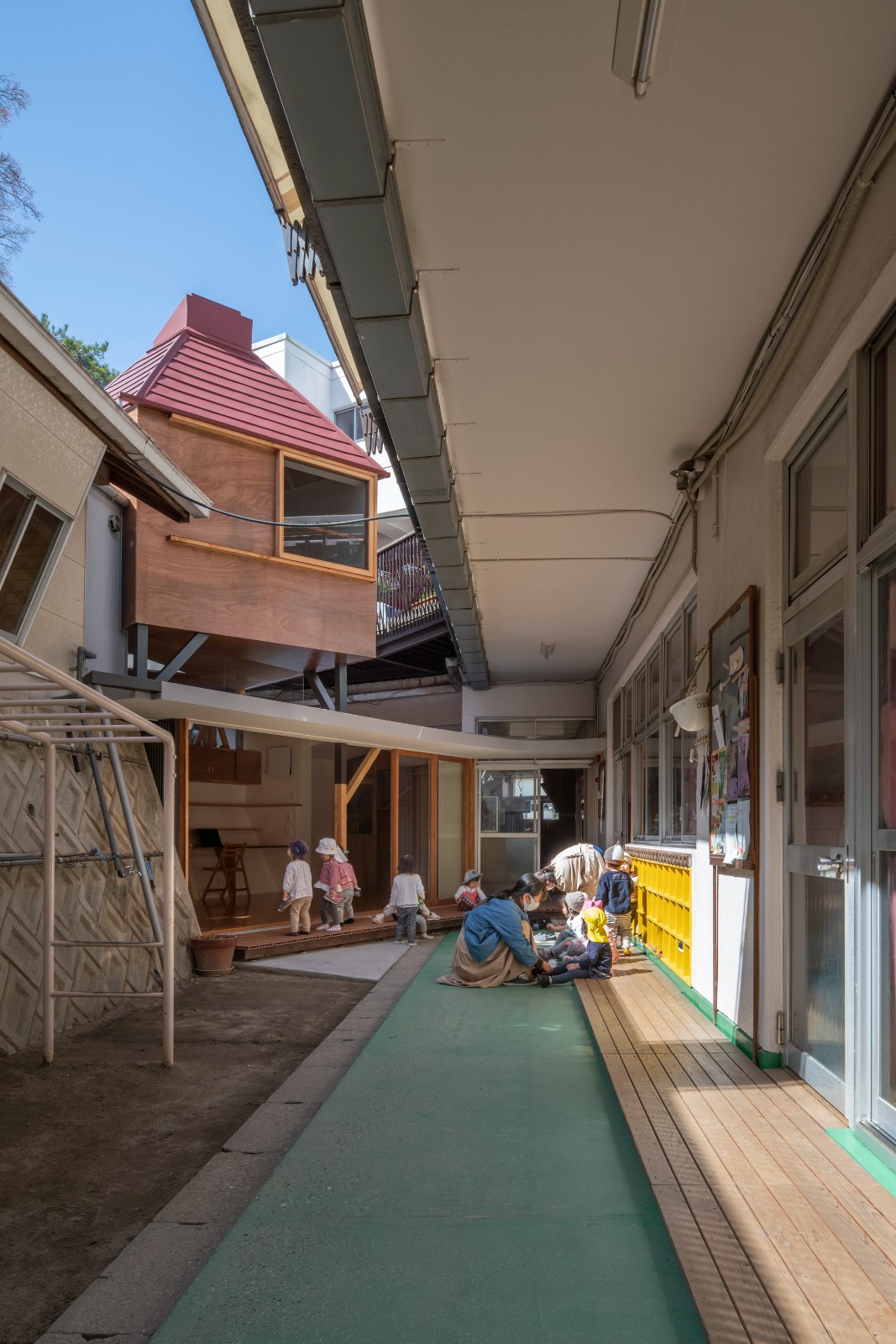 BIM建筑|消解死胡同，山里保育园改扩建 / 吉村真基建筑计画事务所 | MYAO