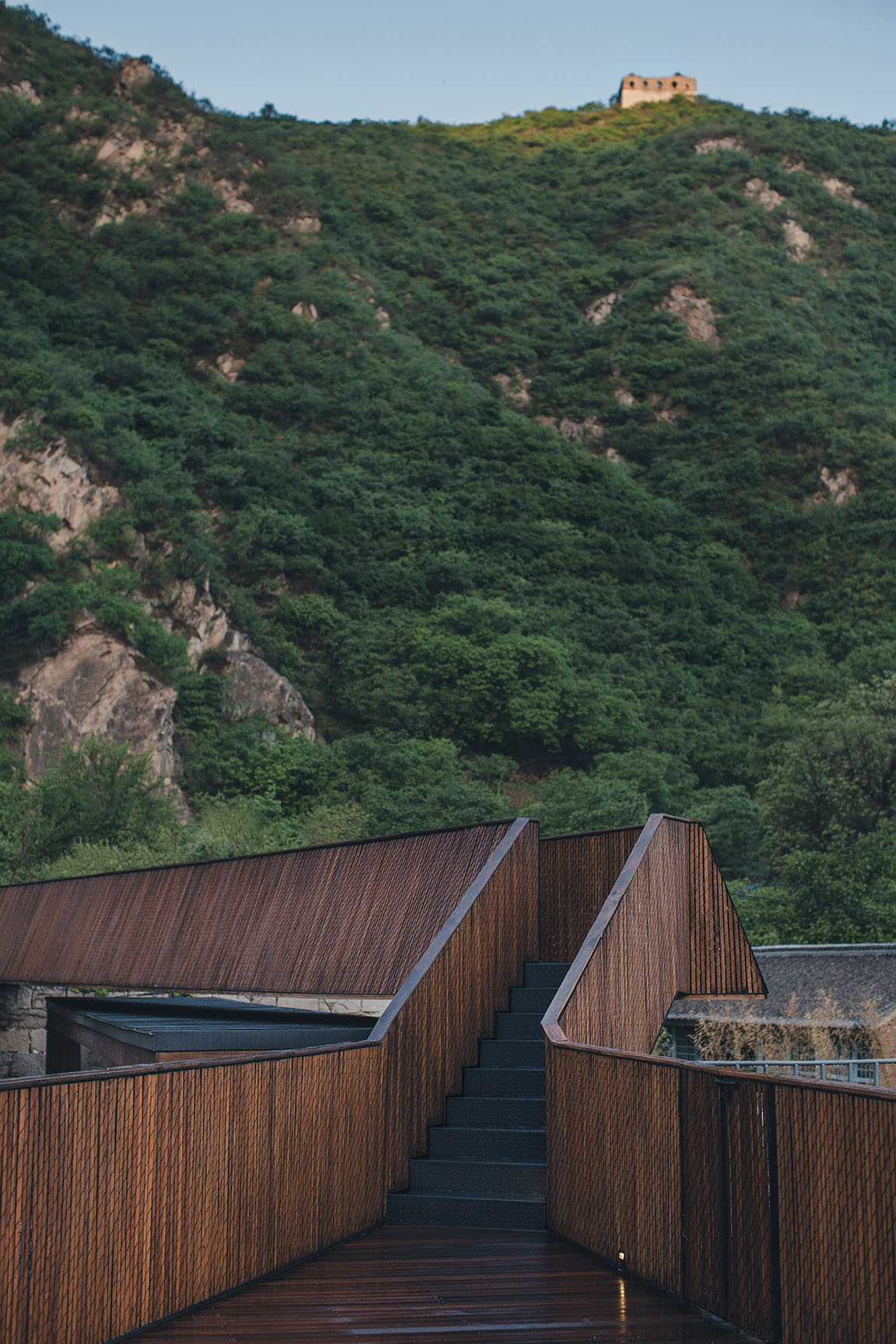 BIM建筑|小喜民宿：混乱是阶梯 / 大料建筑