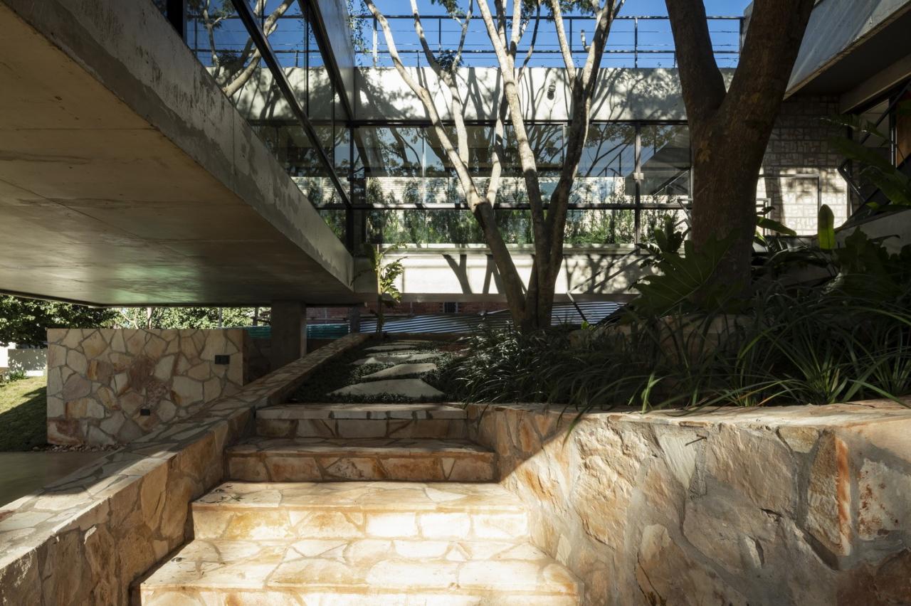 BIM建筑|流通空间，Yvyraju 之家 / OMCM arquitectos