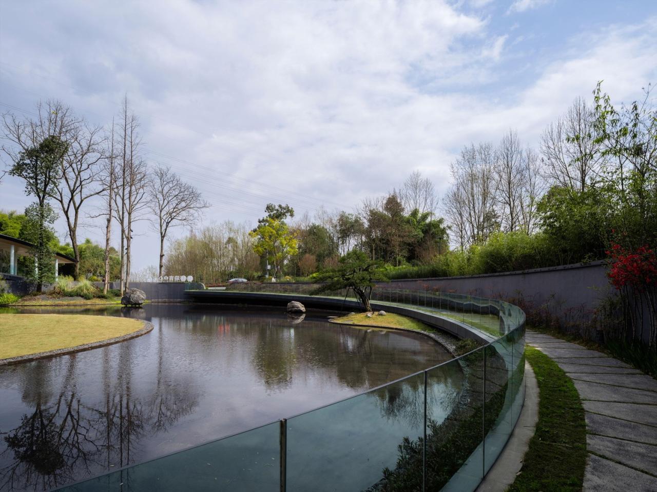 BIM建筑|竹文化的意象解读：崇州·竹艺村游客中心 / 小隐建筑