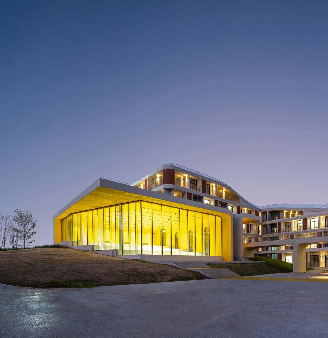 BIM建筑|电子科大长三角研究院（衢州）· 生活中心 / 同济院四时方院创新设计中心