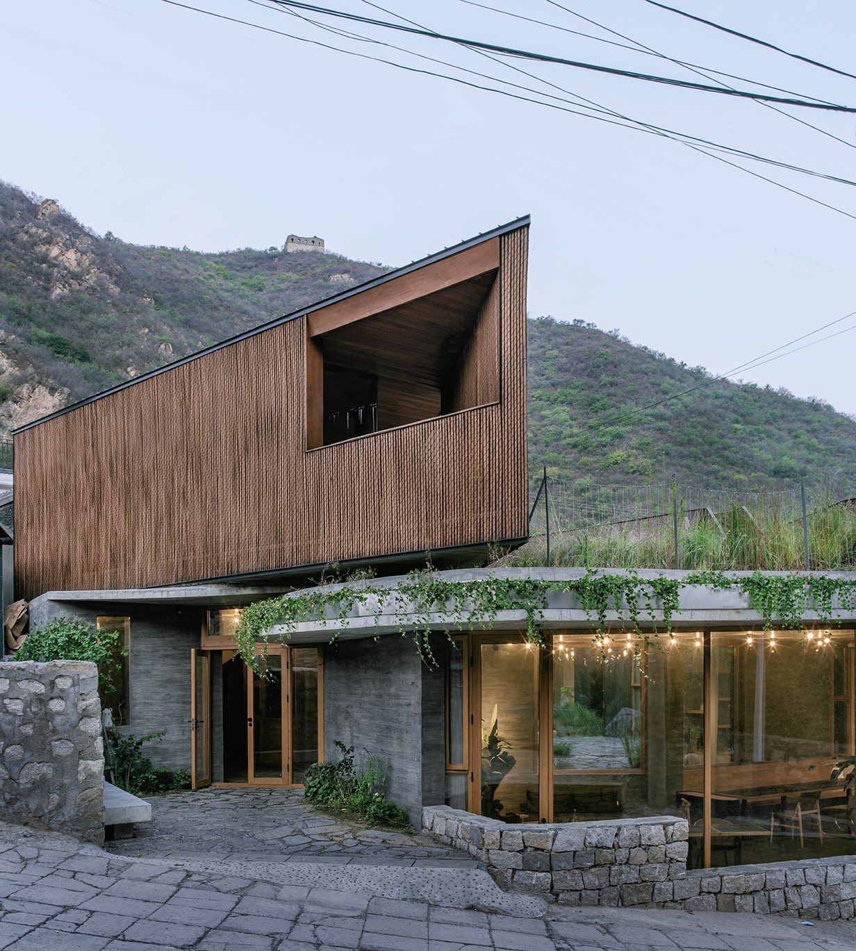 BIM建筑|小喜民宿：混乱是阶梯 / 大料建筑