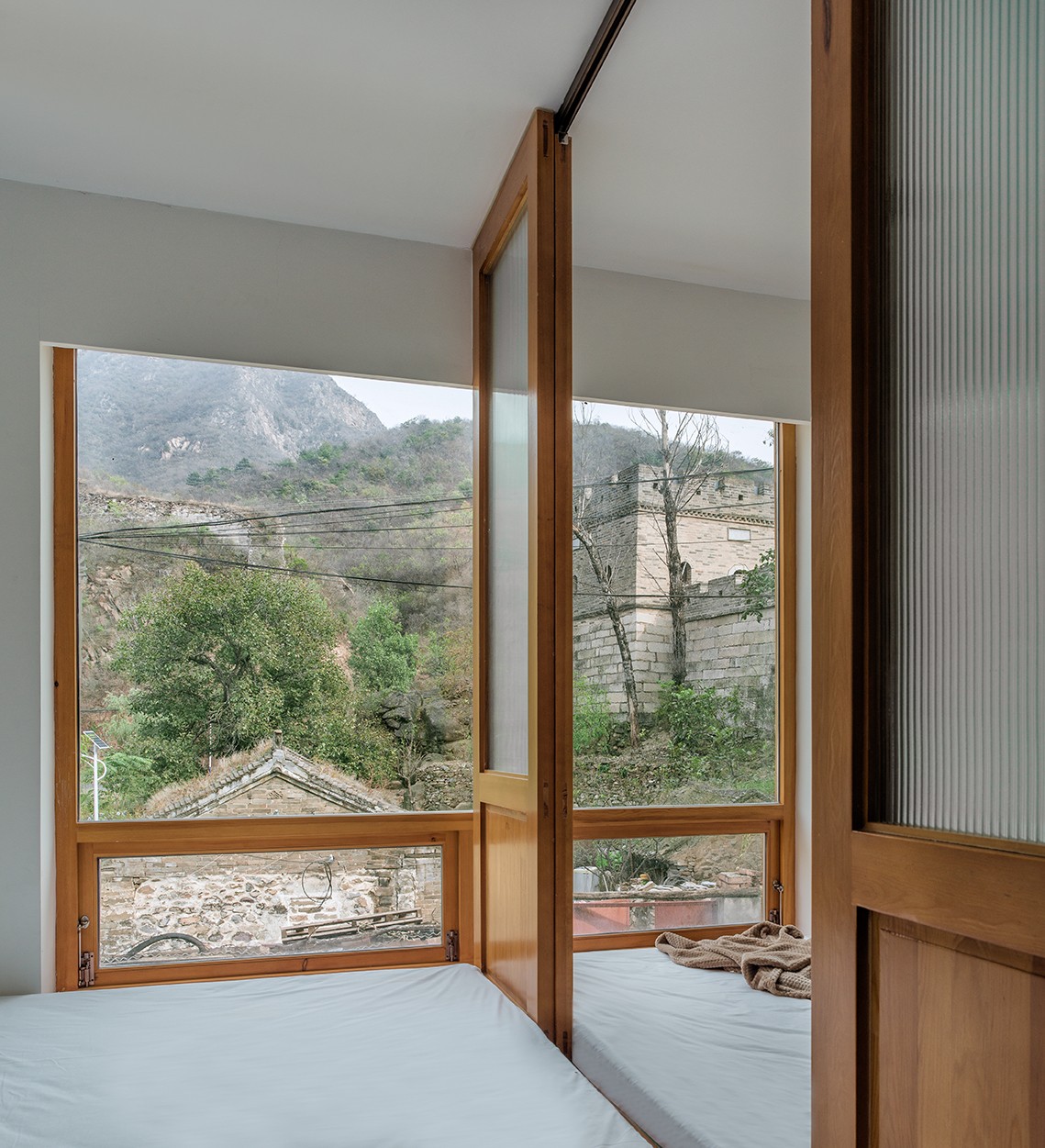 BIM建筑|小喜民宿：混乱是阶梯 / 大料建筑