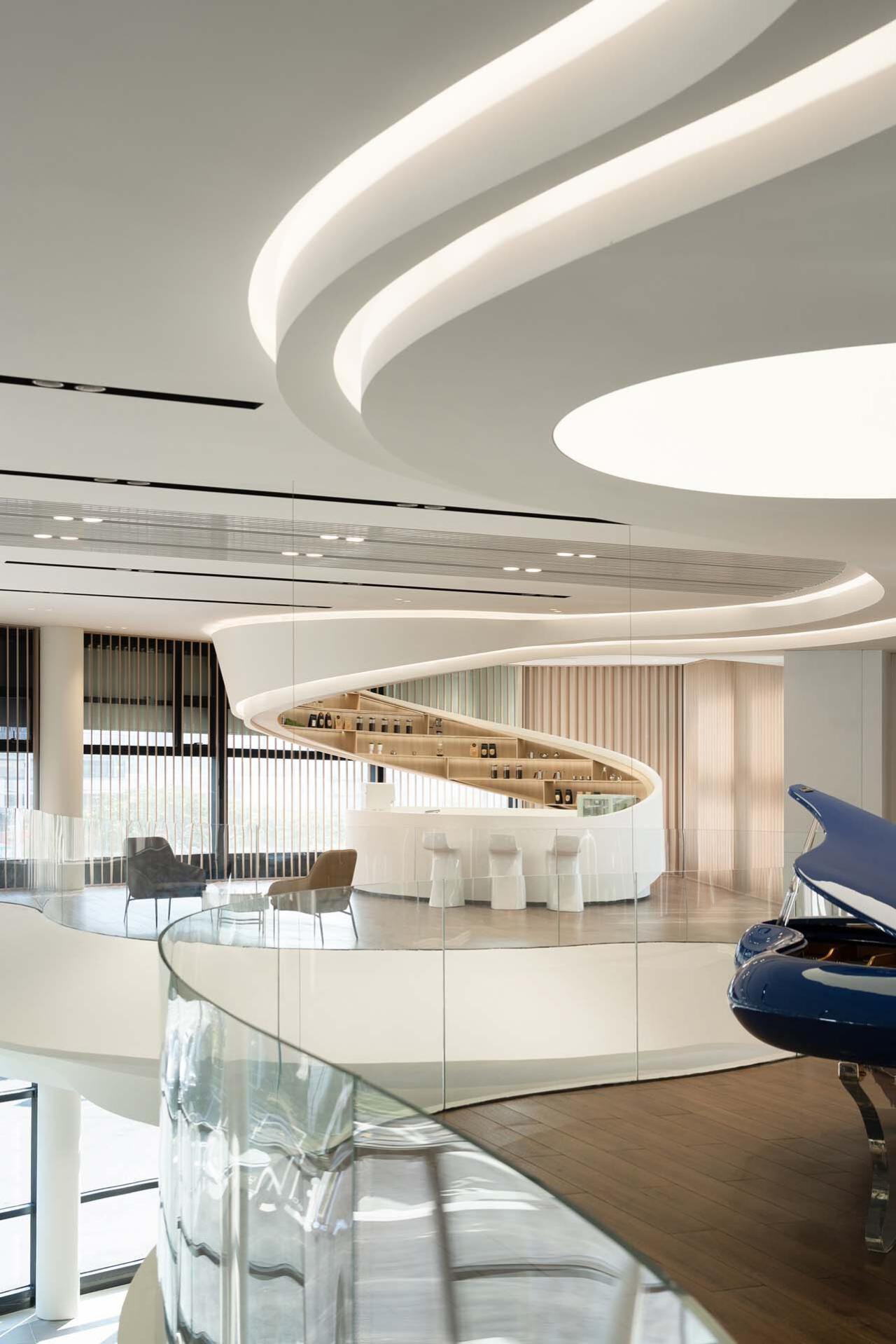 BIM建筑|BMW宝马前海客户体验中心 / 朱海博建筑设计事务所