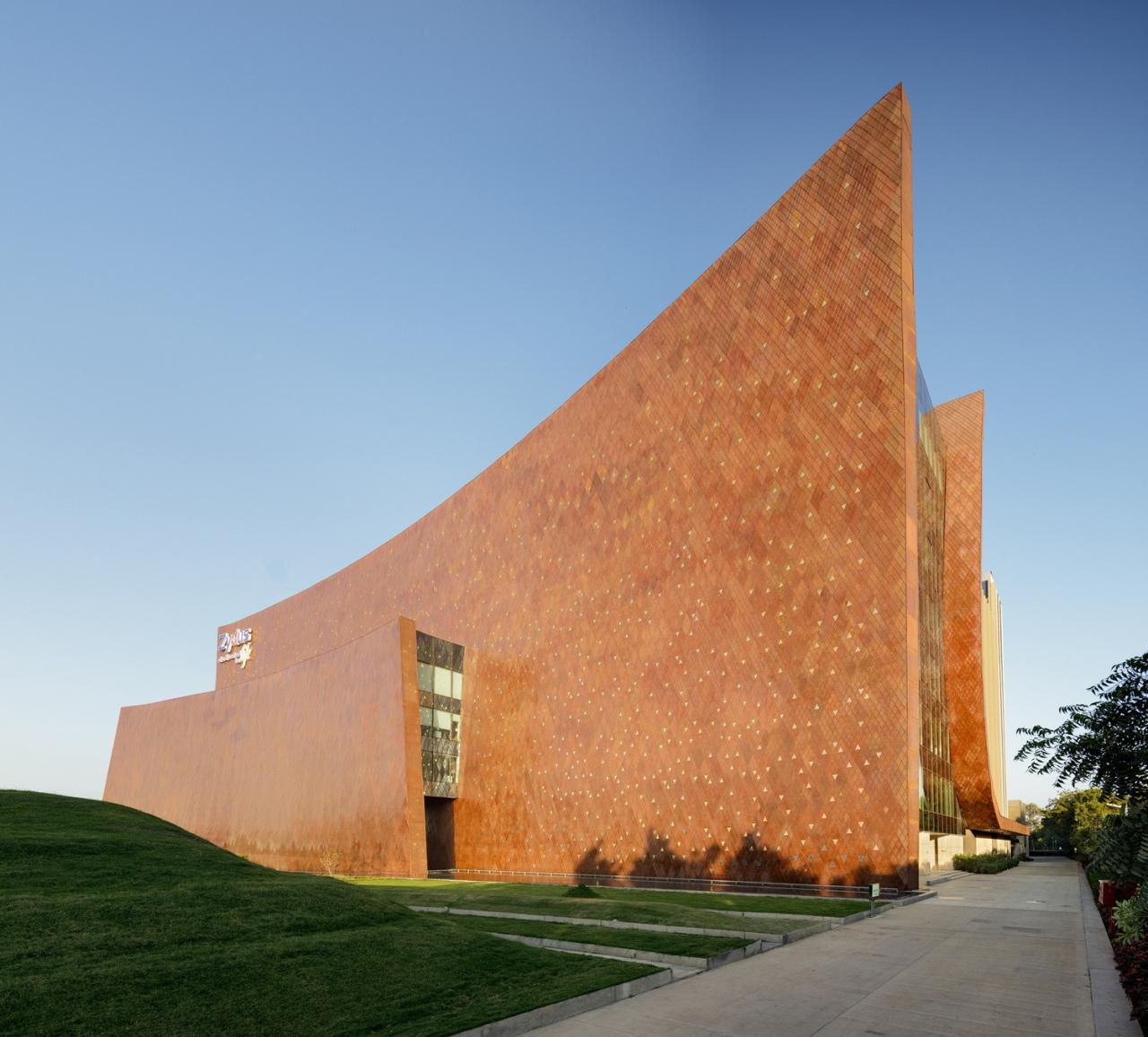 BIM建筑|Zydus 总部大楼 / Morphogenesis