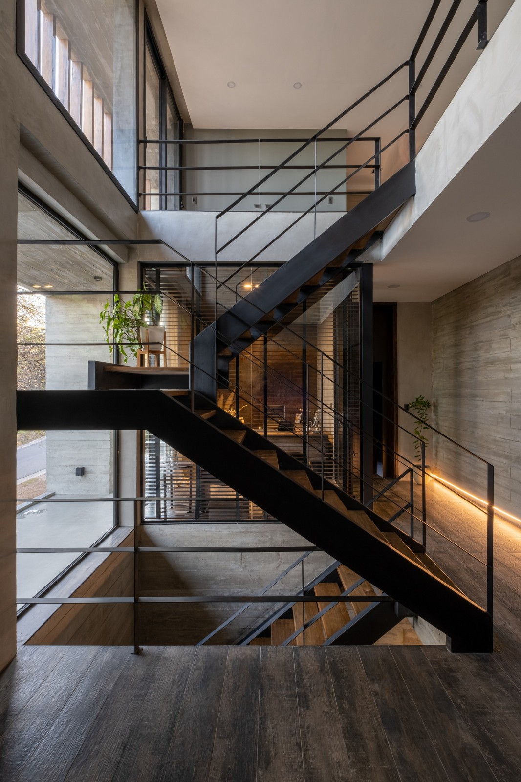 BIM建筑|竞技场中的房子 / Pablo Senmartin