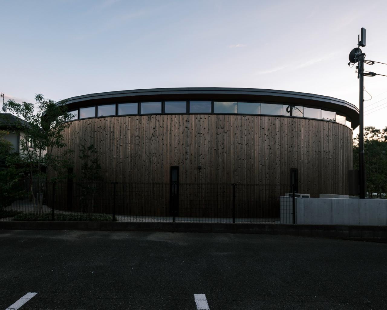 BIM建筑|天空之皿 / NKS Architects