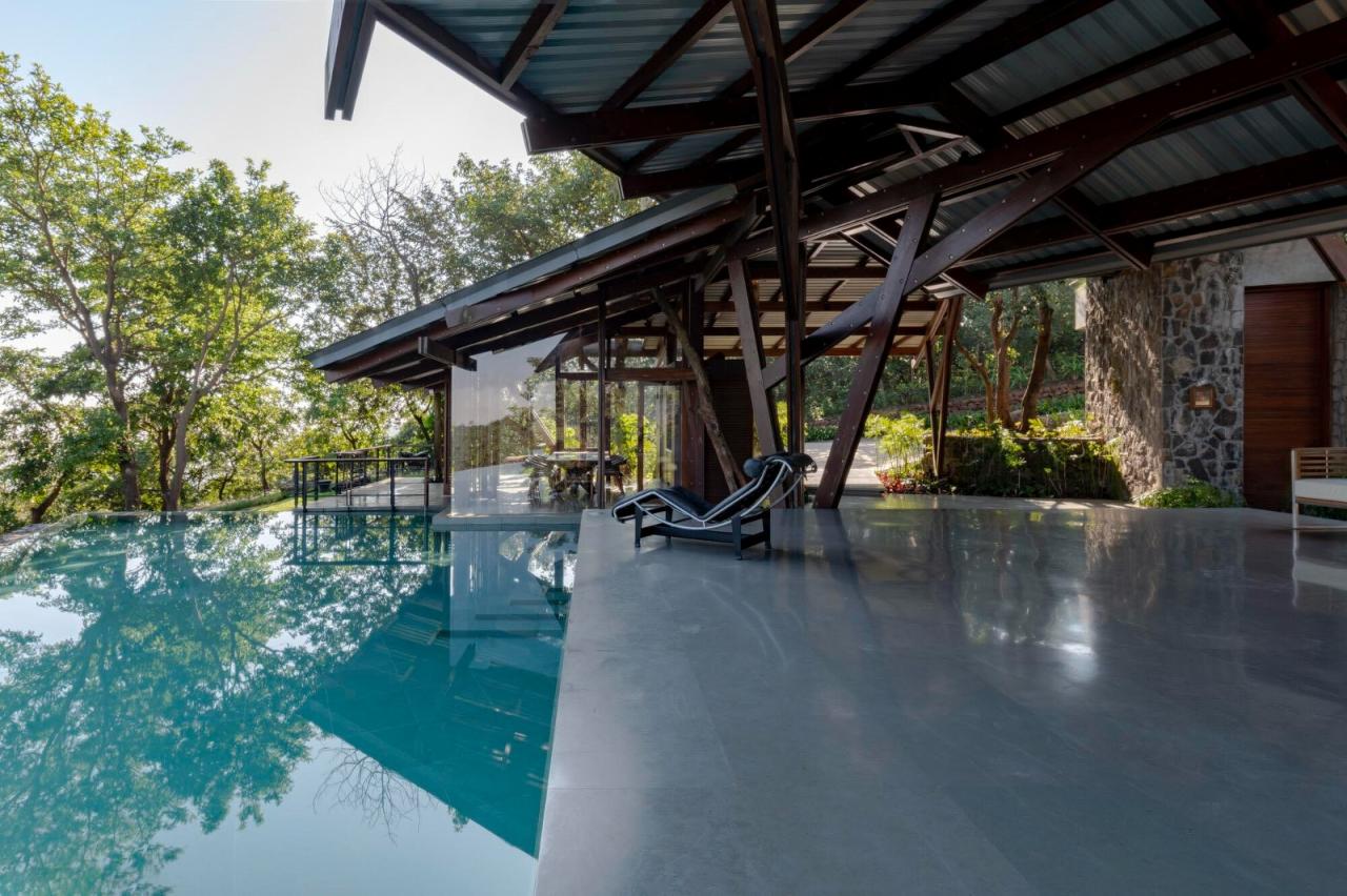 BIM建筑|侧廊之屋 / Malik Architecture