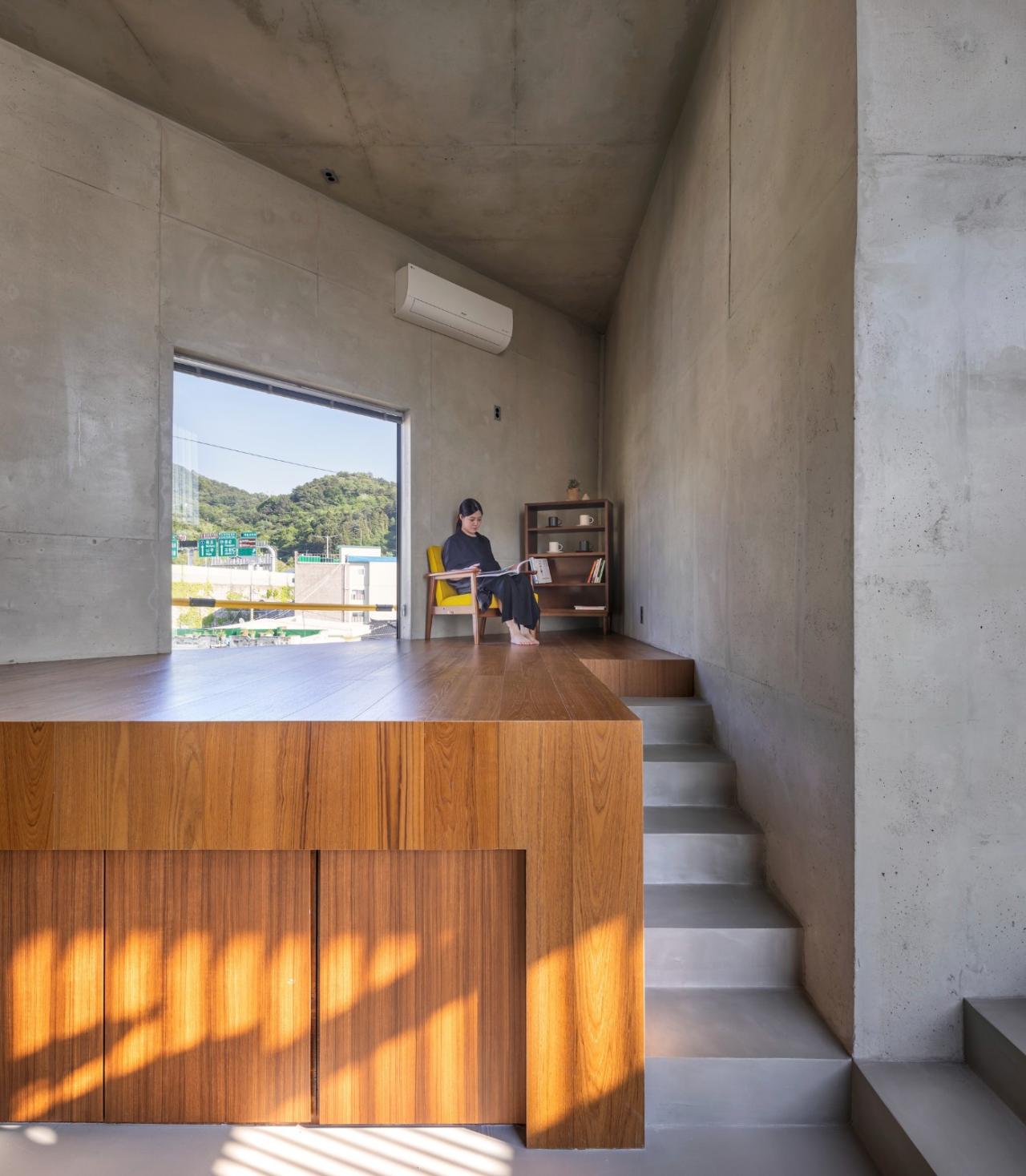 BIM建筑|自然美感，芝山石屋 / PLAN建筑事务所