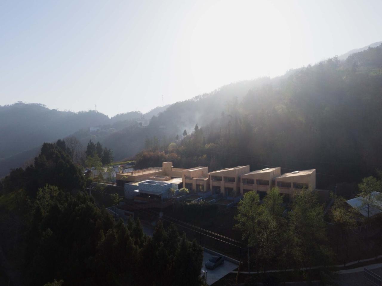 BIM建筑|梅宿之言 / 小隐建筑事务所