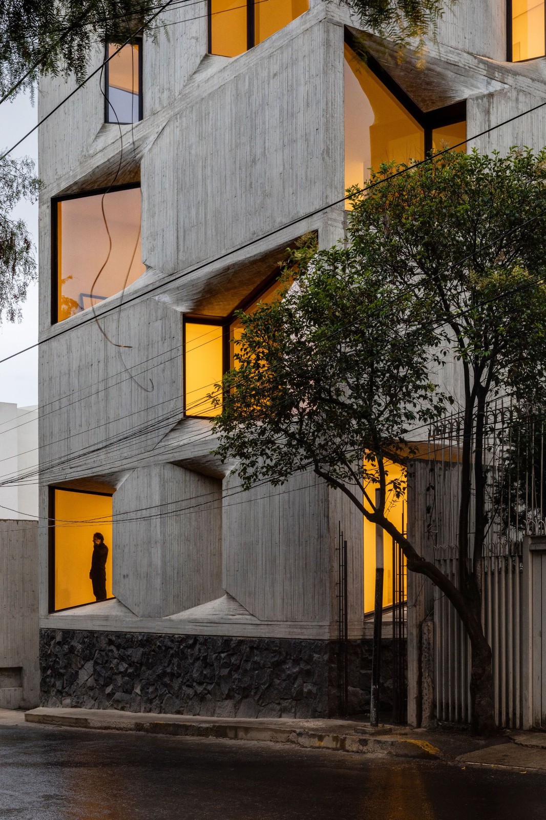 BIM建筑|DL1310 大楼 / Young & Ayata + Michan Architecture