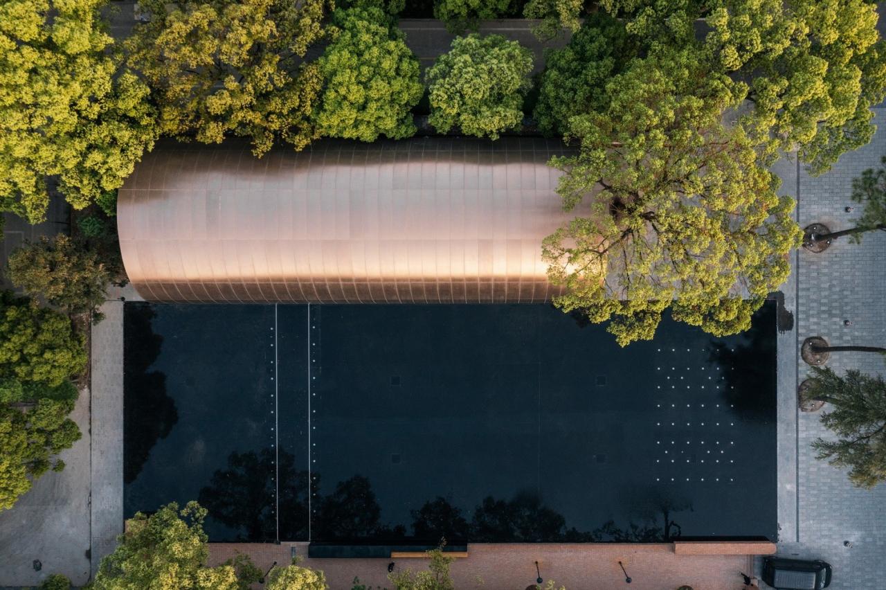 BIM建筑|全金属外壳：铜堡 / Wutopia Lab