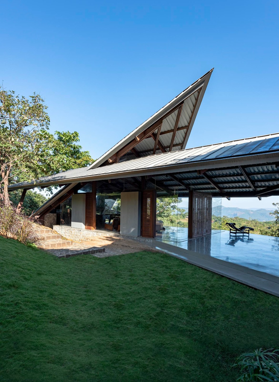 BIM建筑|侧廊之屋 / Malik Architecture