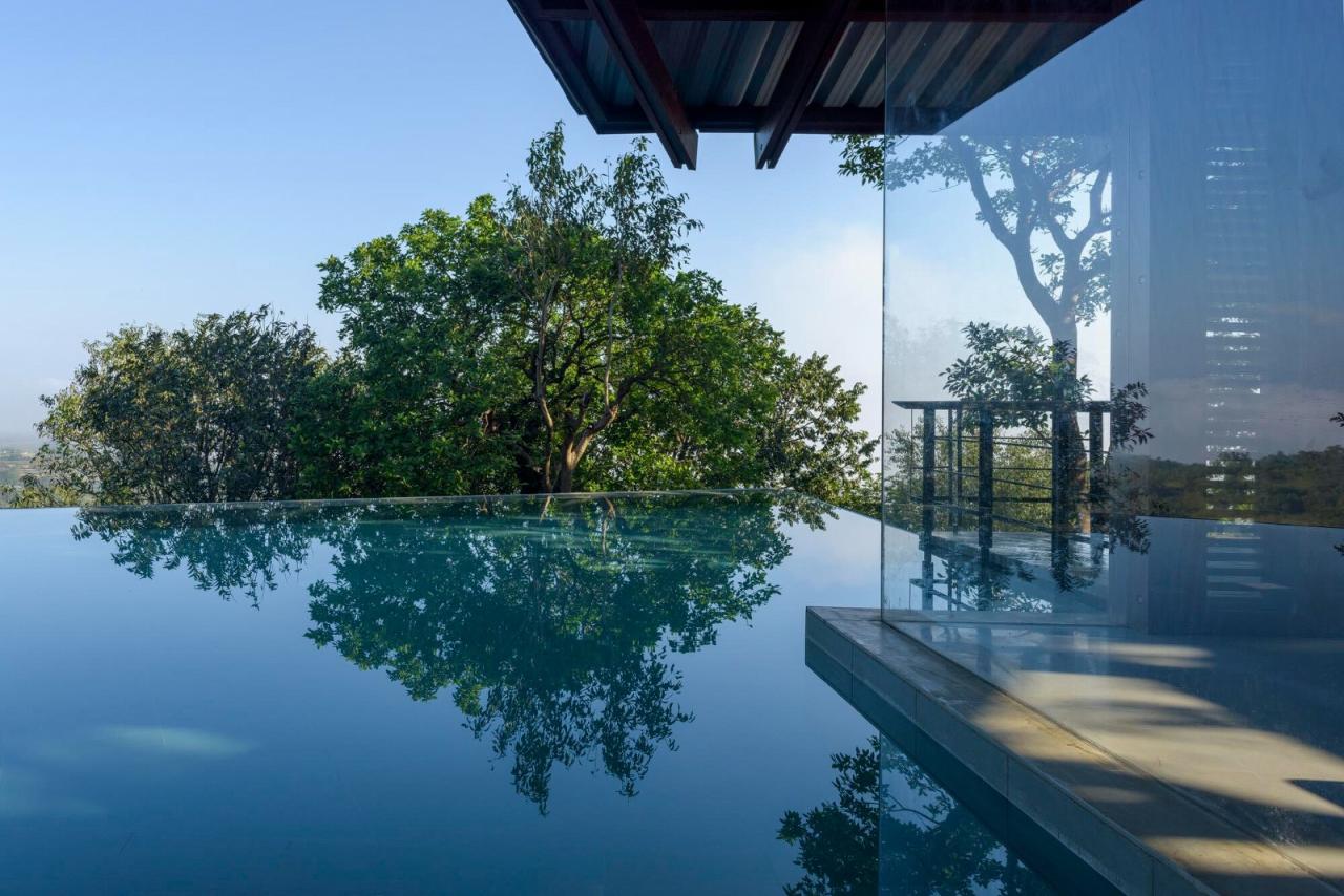 BIM建筑|侧廊之屋 / Malik Architecture