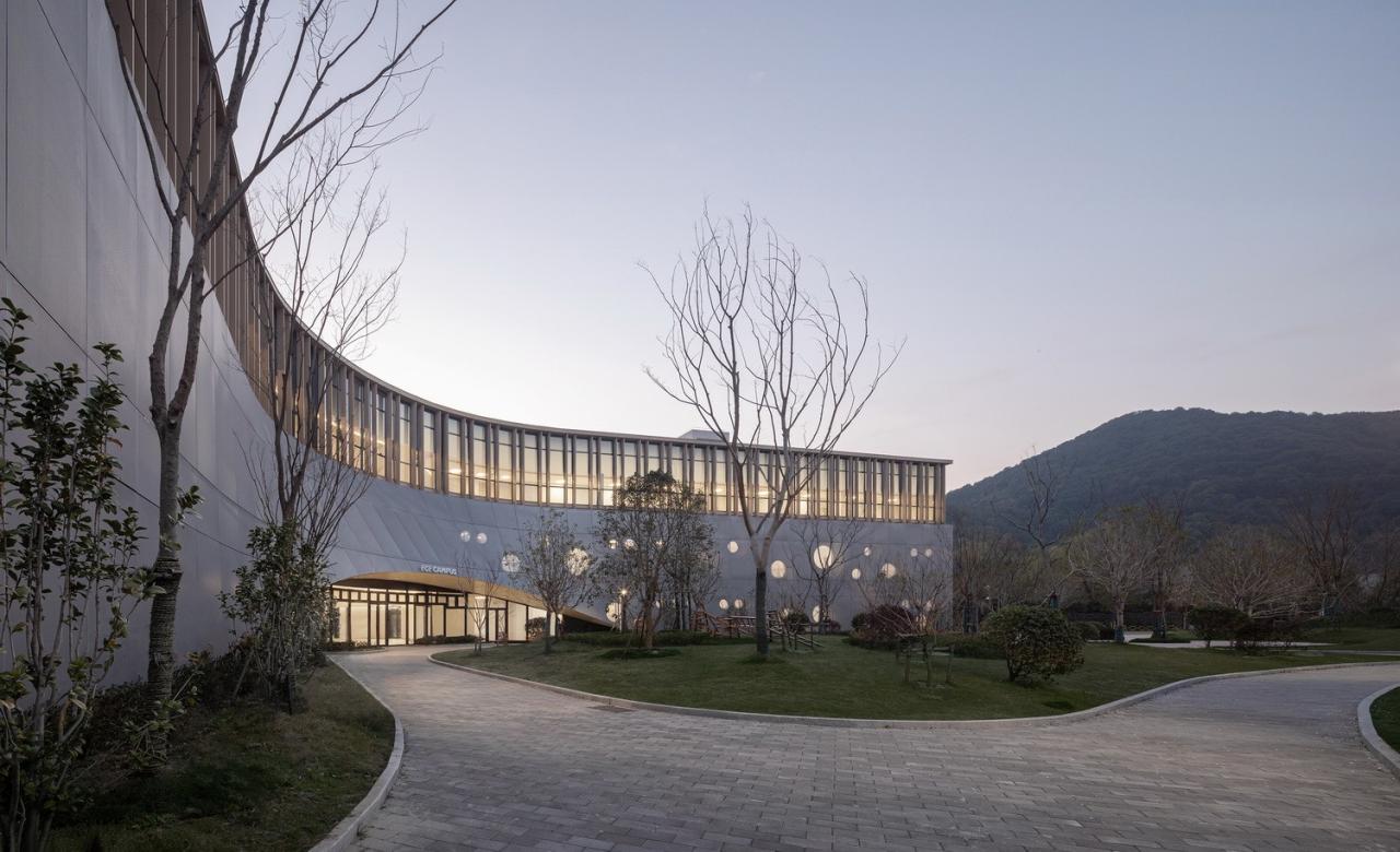 BIM建筑|Education Hub：HIS杭州国际学校 / 朱培栋-line+建筑事务所、gad