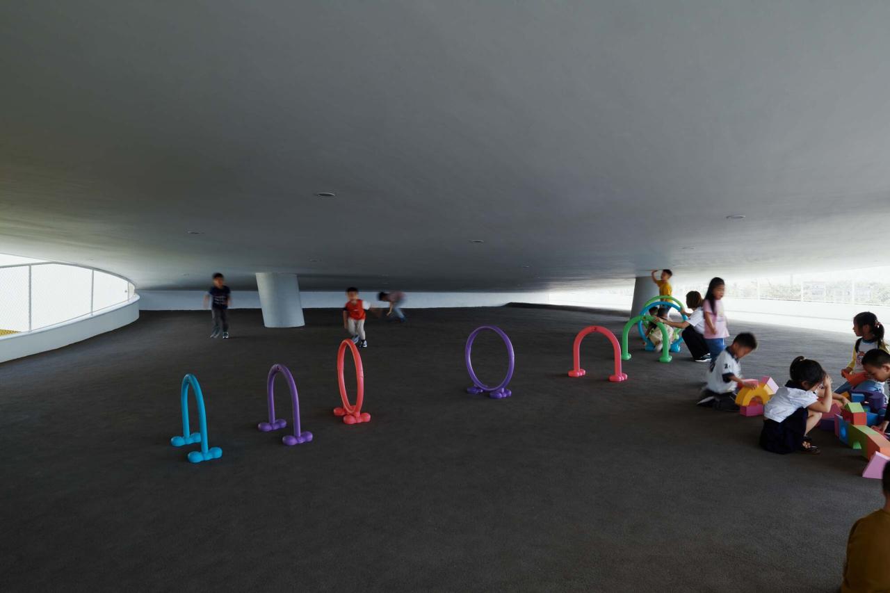 BIM建筑|海口江东寰岛实验学校 / 迹·建筑事务所