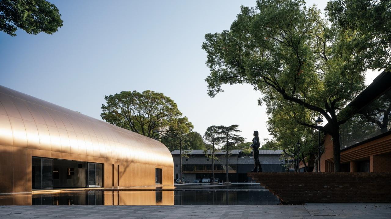 BIM建筑|全金属外壳：铜堡 / Wutopia Lab