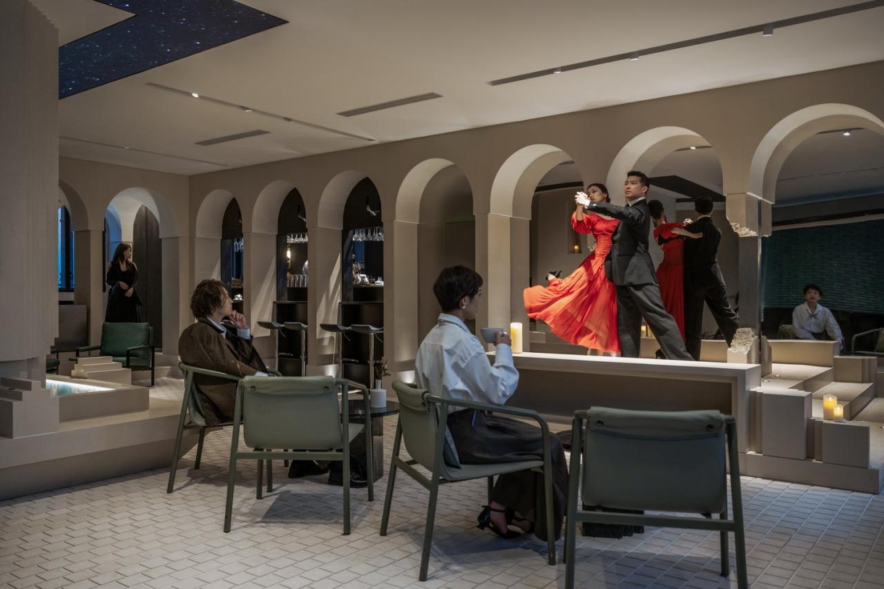 BIM建筑|Piazza in a room：Mapoly Coffee满坡栗咖啡(历史博物馆店) / Wutopia Lab